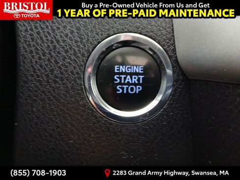 Used 2017 Toyota Highlander XLE w/ Carpet Mat Package image 32