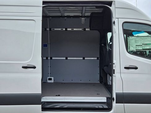 Certified 2025 Mercedes-Benz Sprinter 2500 image 26