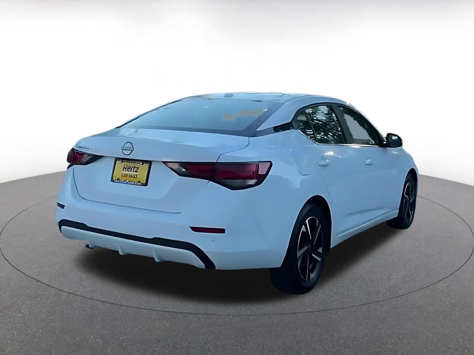 Used 2025 Nissan Sentra SV FWD image 13