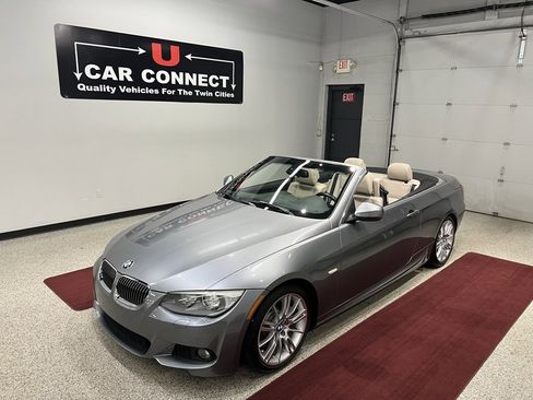 Used 2013 BMW 335i Convertible image 3