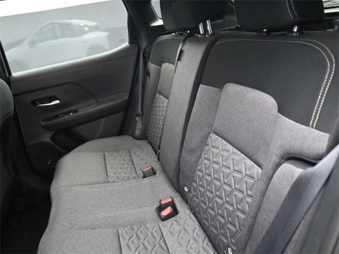 New 2026 Nissan Kicks SV image 10