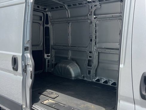 Used 2021 RAM ProMaster 1500 FWD image 9