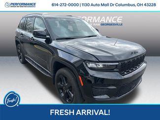 Used 2024 Jeep Grand Cherokee Altitude video 1