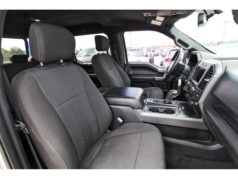 Used 2018 Ford F150 XLT w/ Equipment Group 302A Luxury AWD/4WD image 28