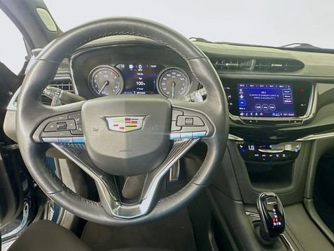 Used 2024 Cadillac XT6 Sport w/ Technology Package AWD/4WD image 11
