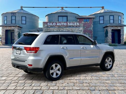 Used 2013 Jeep Grand Cherokee Laredo RWD image 5