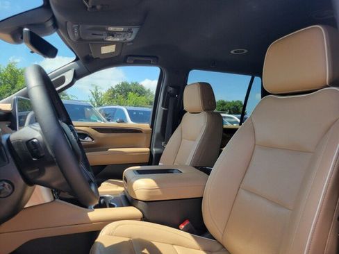 Used 2024 Chevrolet Tahoe Premier RWD image 13