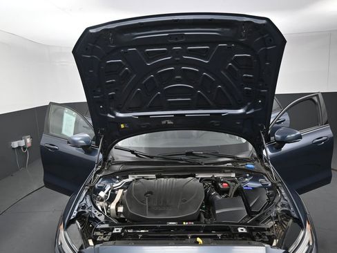 Used 2023 Volvo V60 B5 Cross Country Plus w/ Climate Package image 38