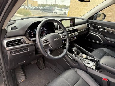 Used 2022 Kia Telluride EX w/ EX Premium Package image 7