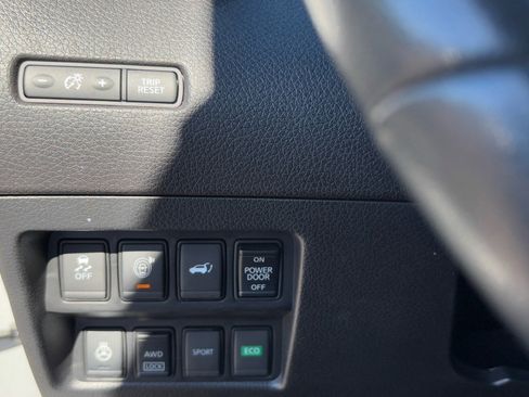 Used 2017 Nissan Rogue SL w/ SL Premium Package image 28