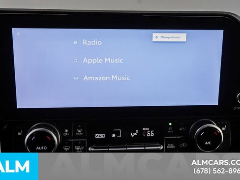 Used 2023 Toyota Highlander Bronze Edition image 38