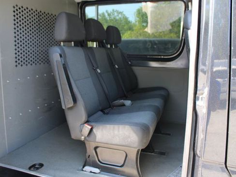 Used 2012 Mercedes-Benz Sprinter 2500 image 10