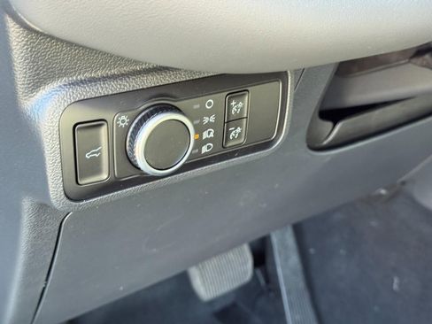 New 2026 Ford Explorer Active image 12