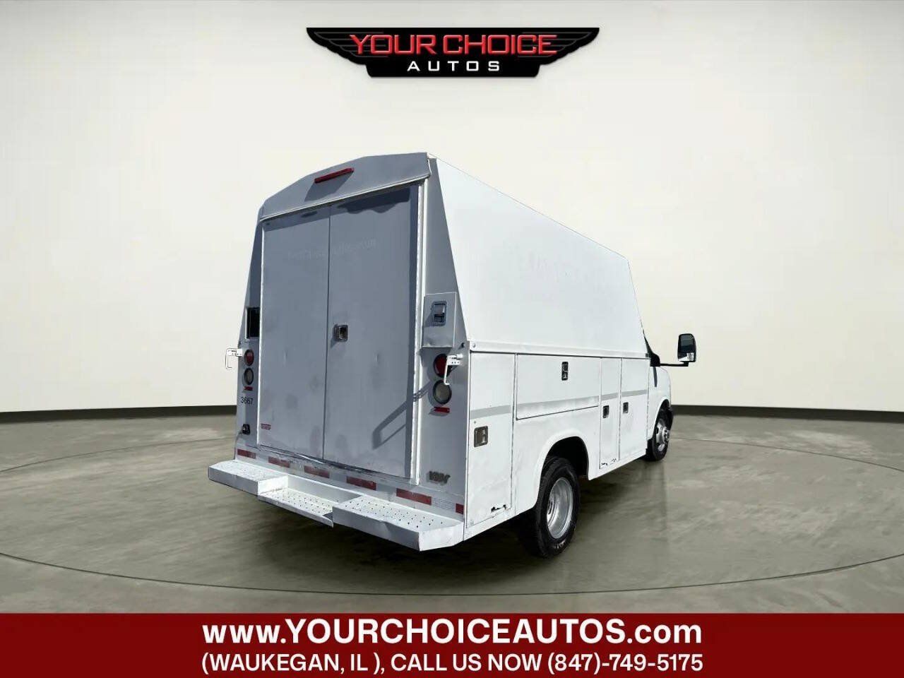 Used 2007 GMC Savana 3500 RWD image 4