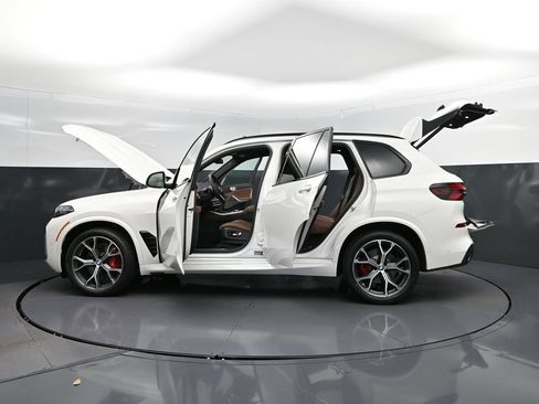 New 2026 BMW X5 xDrive40i w/ M Sport Package AWD/4WD image 46