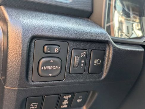 Used 2022 Toyota 4Runner Limited AWD/4WD image 19