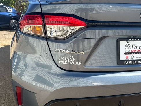 Used 2025 Toyota Corolla SE image 8