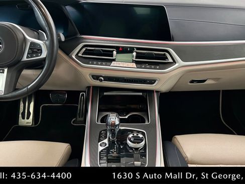 Used 2022 BMW X7 M50i image 13