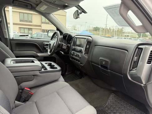 Used 2018 Chevrolet Silverado 1500 LT w/ All Star Edition image 40