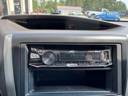 Used 2010 Subaru Forester 2.5XT Limited image 18