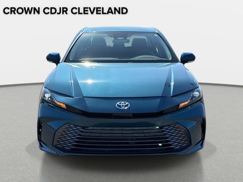 Used 2026 Toyota Camry LE FWD image 9