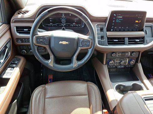 Used 2024 Chevrolet Suburban High Country w/ Advanced Technology Package AWD/4WD image 13