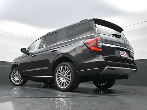 Used 2024 Ford Expedition Limited AWD/4WD image 32