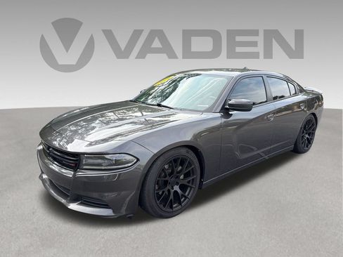Used 2019 Dodge Charger SXT w/ Leather Interior Group RWD image 1