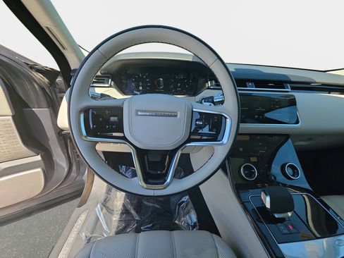 Used 2021 Land Rover Range Rover Velar S AWD/4WD image 16