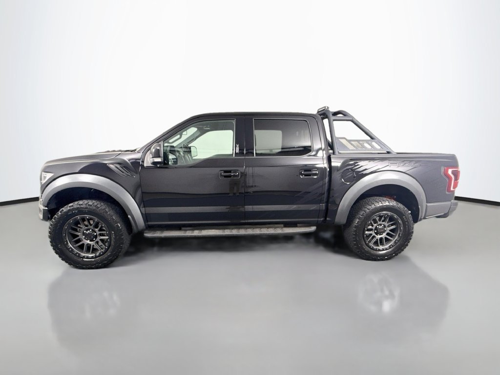 Used 2019 Ford F150 Raptor w/ Equipment Group 802A Luxury AWD/4WD image 2