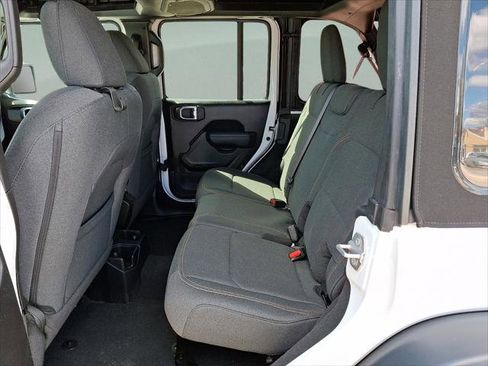 Certified 2024 Jeep Wrangler Willys image 10