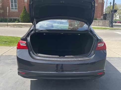 Used 2023 Chevrolet Malibu LT FWD image 11