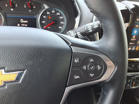 Used 2023 Chevrolet Traverse LT FWD image 23