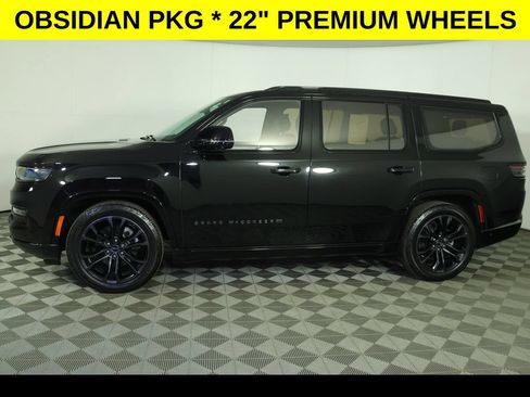 Used 2023 Jeep Grand Wagoneer Series III w/ Quick Order Packagew 28T AWD/4WD image 6