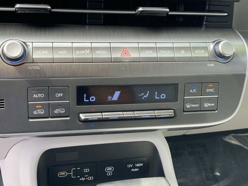 Certified 2024 Hyundai Kona SEL image 13