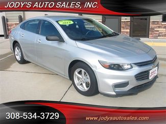 Used 2018 Chevrolet Malibu LS image 1