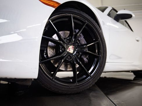 Certified 2017 Porsche 911 Carrera RWD image 12