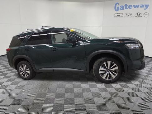 Used 2023 Nissan Pathfinder SL w/ Black Appearance Package AWD/4WD image 1