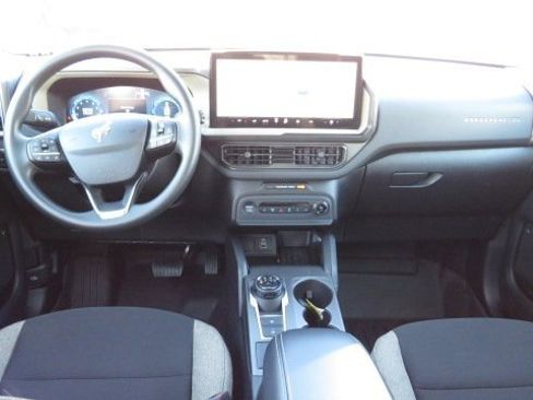 Used 2025 Ford Bronco Sport Big Bend image 2