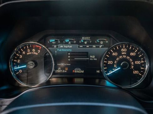 Used 2019 Ford F150 Platinum w/ Equipment Group 701A Luxury image 25