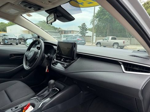 Used 2024 Toyota Corolla LE FWD image 27