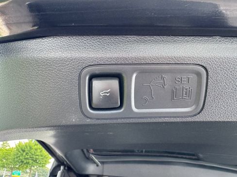 Used 2024 Lincoln Navigator Black Label AWD/4WD image 37