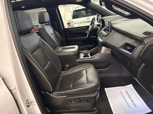Used 2021 Chevrolet Tahoe Premier w/ Premium Package AWD/4WD image 29