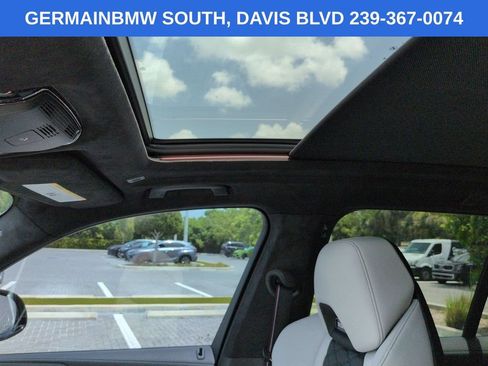 Used 2022 BMW X5 M w/ Competition Package 2 AWD/4WD image 22