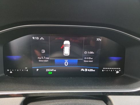 Used 2025 Volkswagen Jetta Sport image 2