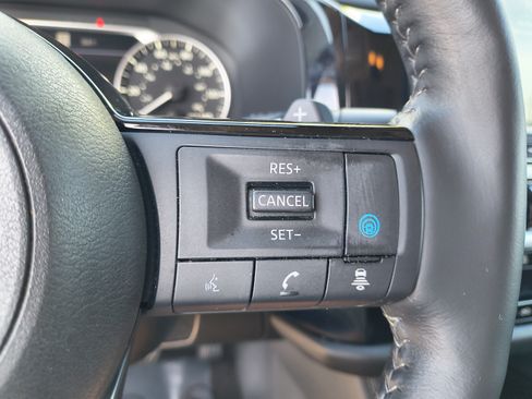 Certified 2024 Nissan Pathfinder SL w/ SL Premium Package FWD image 32