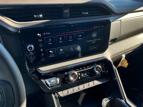 Used 2024 GMC Sierra 1500 AT4 w/ Technology Package image 16