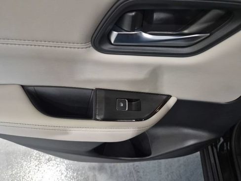Certified 2025 Nissan Rogue SL AWD/4WD image 19