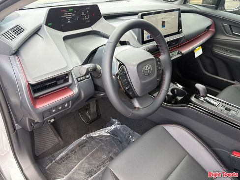 New 2026 Toyota Prius Plug-In Hybrid FWD image 18