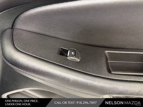 Used 2024 Ford Edge SEL AWD/4WD image 45